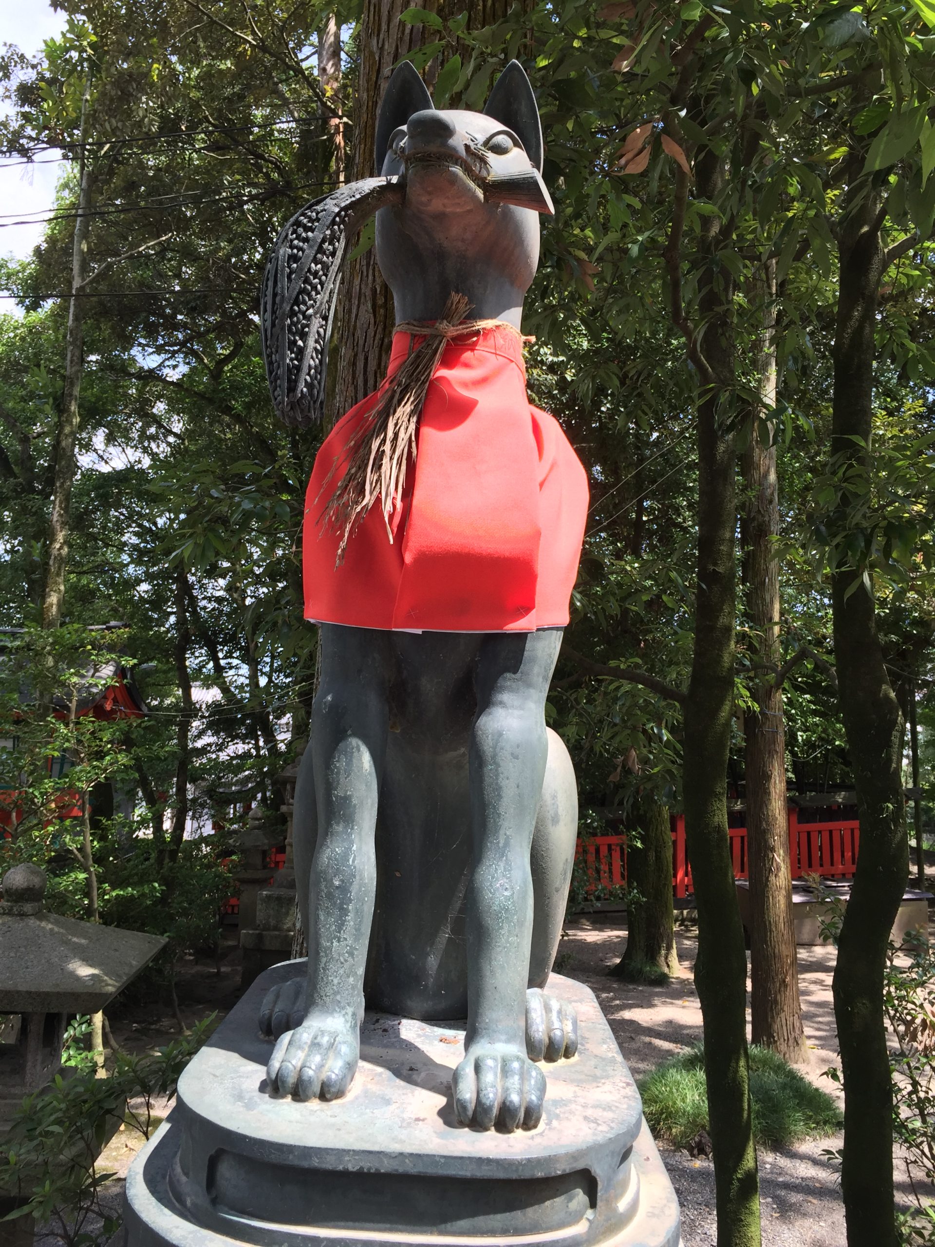 Statue ved Fushimi Inari templet nær Kyoto, sommer 2016
