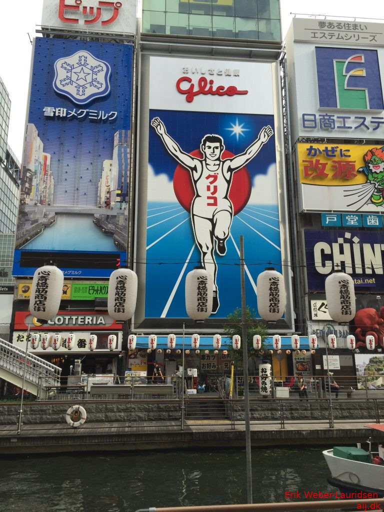 Den løbende Glico mand i Dotonbori, Osaka, sommer 2016